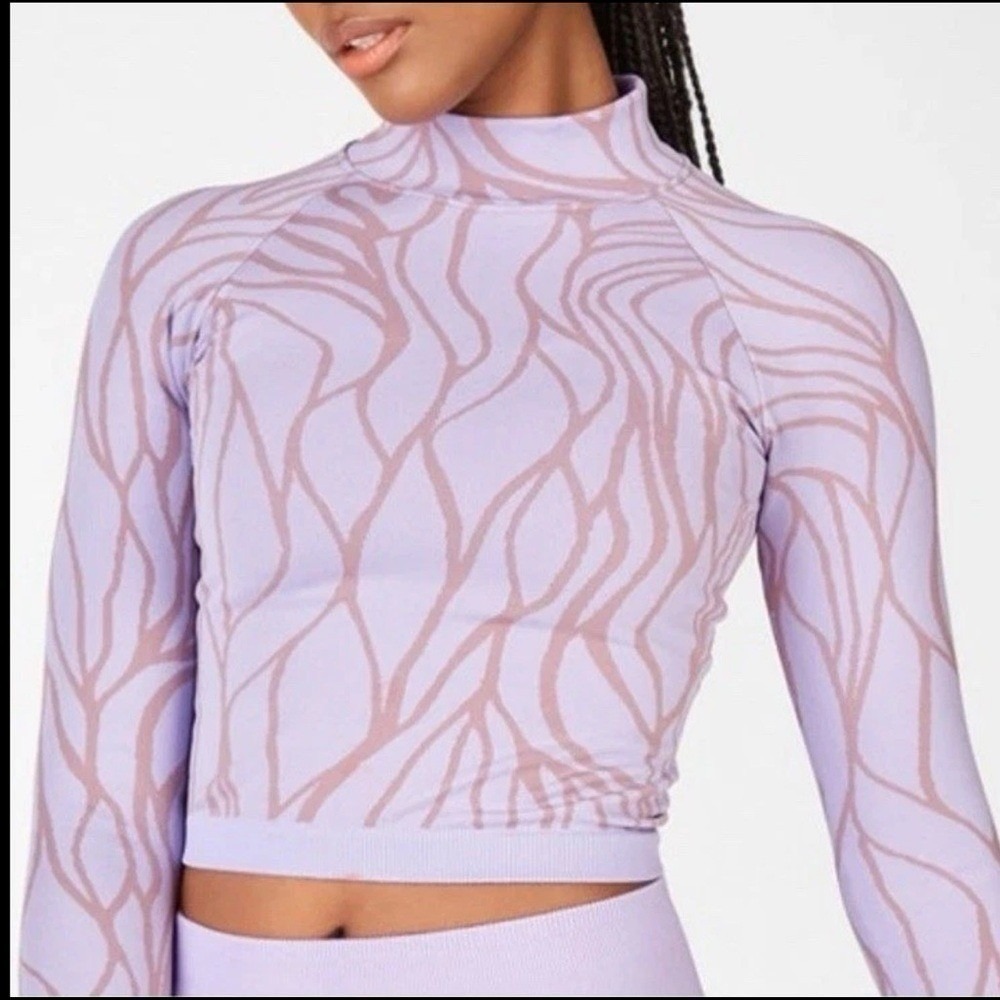 Fabletics Courtney Seamless Top Womens L Lavender‎ Abstract Mock Neck LS2147340